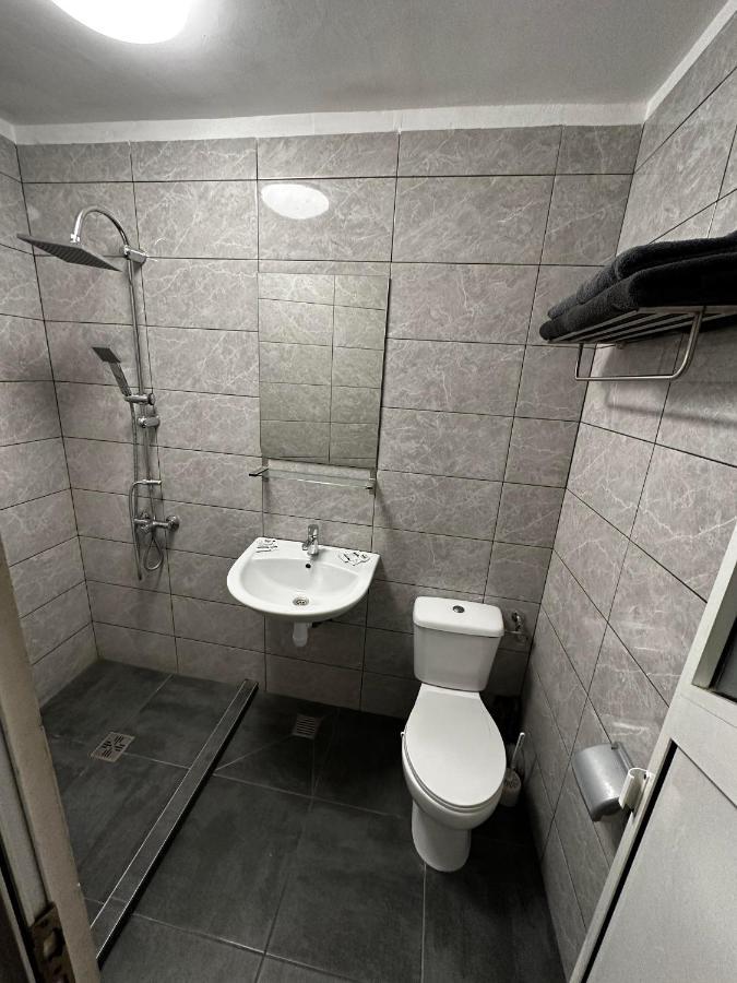 Casa Bucovineana Aparthotel Iasi Buitenkant foto