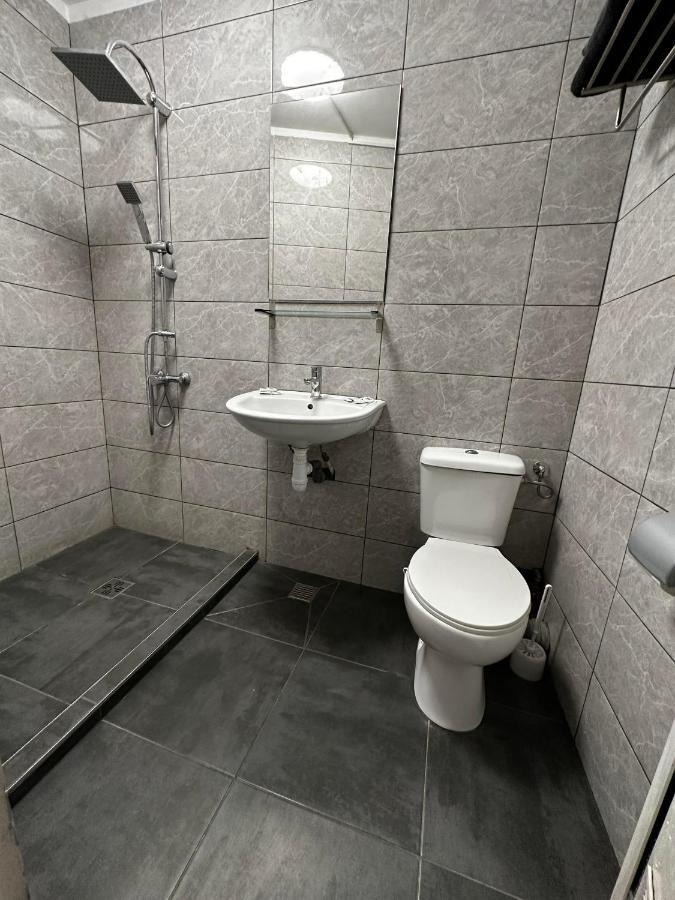 Casa Bucovineana Aparthotel Iasi Buitenkant foto