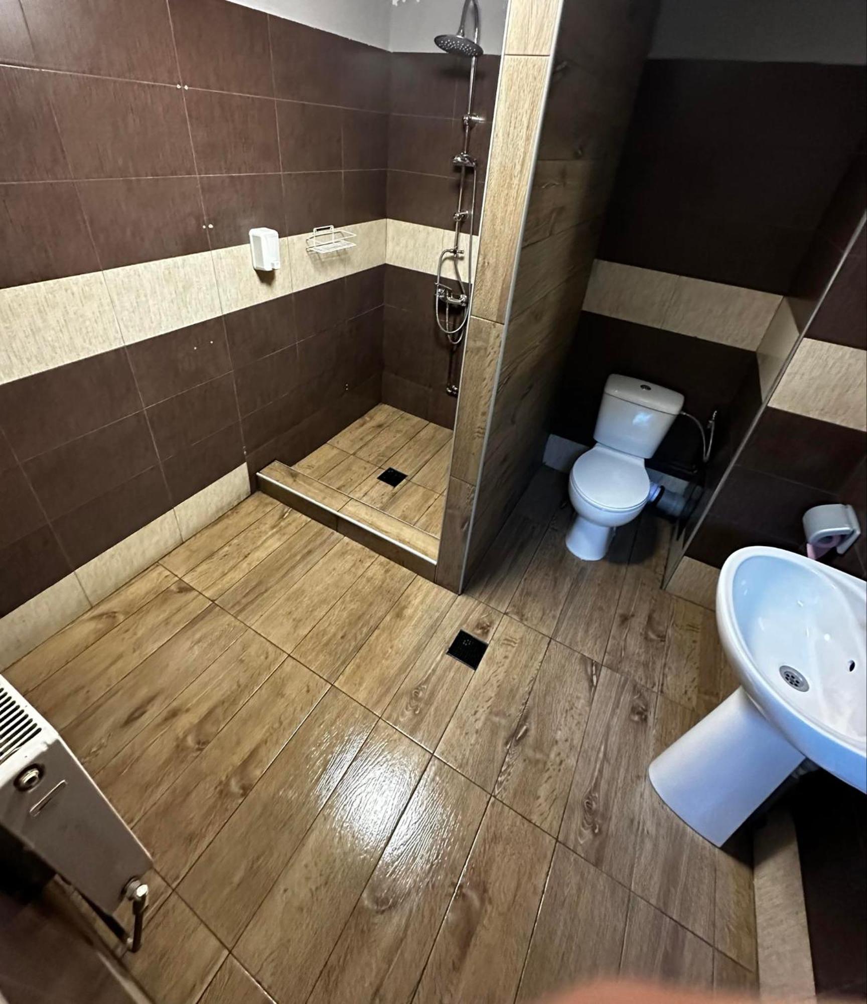 Casa Bucovineana Aparthotel Iasi Buitenkant foto